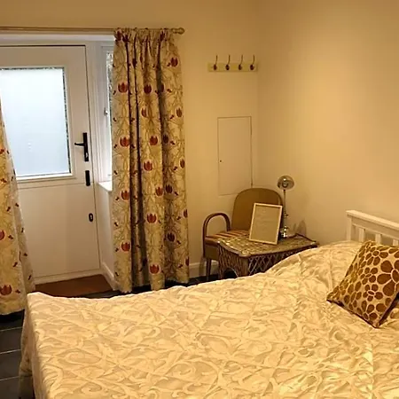 Sweetheart House 3*